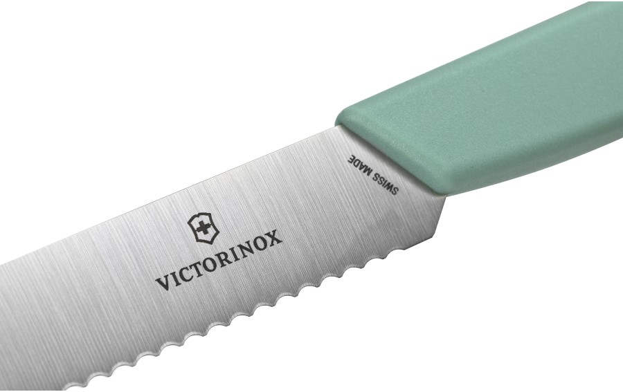 Nóż stołowy ząbkowany Victorinox szałwiowy