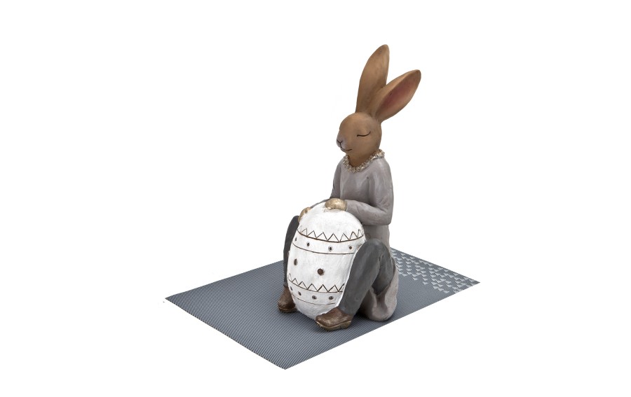 Figurka Królik przy jajku 42 cm chłopiec