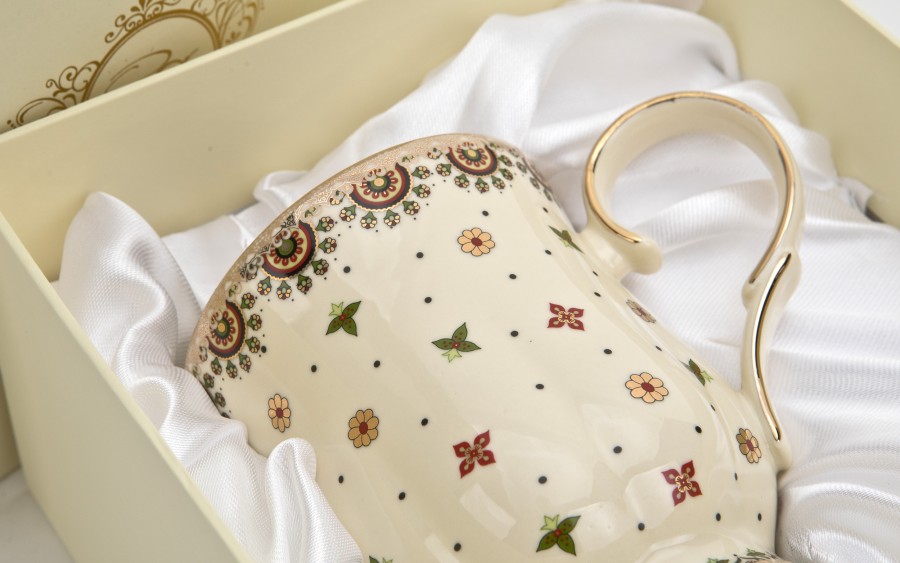 Kubek 450 ml Casablanca DUO, porcelana śmietankowa ze złoceniem