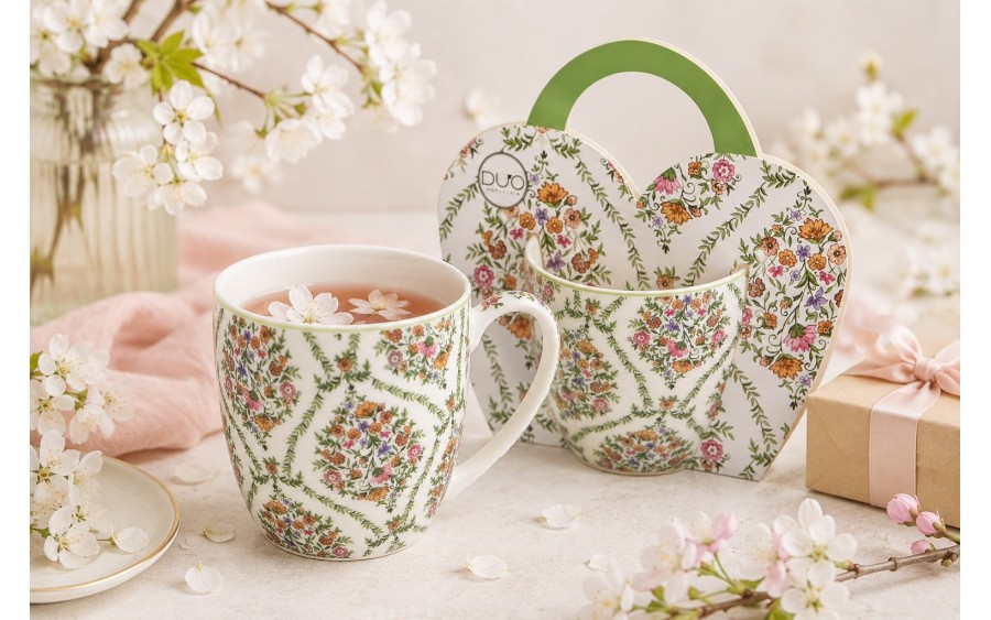 Kubek porcelanowy 460 ml Fiori w koszyczku