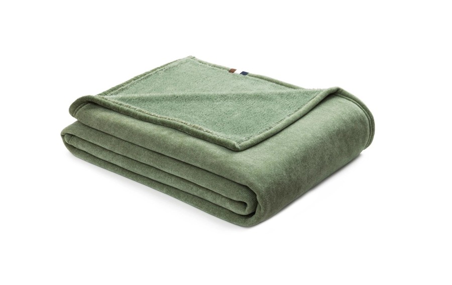 Koc bugatti 3600-700 160x220 cm zielony dwustronny