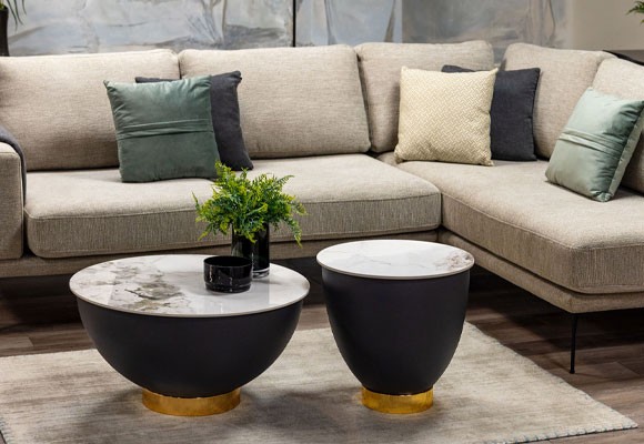 Modne meble do salonu: trendy i inspiracje na 2023 rok